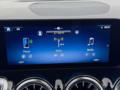 Used 2024 Mercedes-Benz GLB 250 image 14