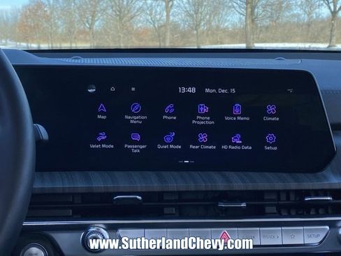 Used 2025 Kia Telluride AWD image 27