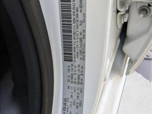 Used 2020 RAM 1500 Laramie image 21