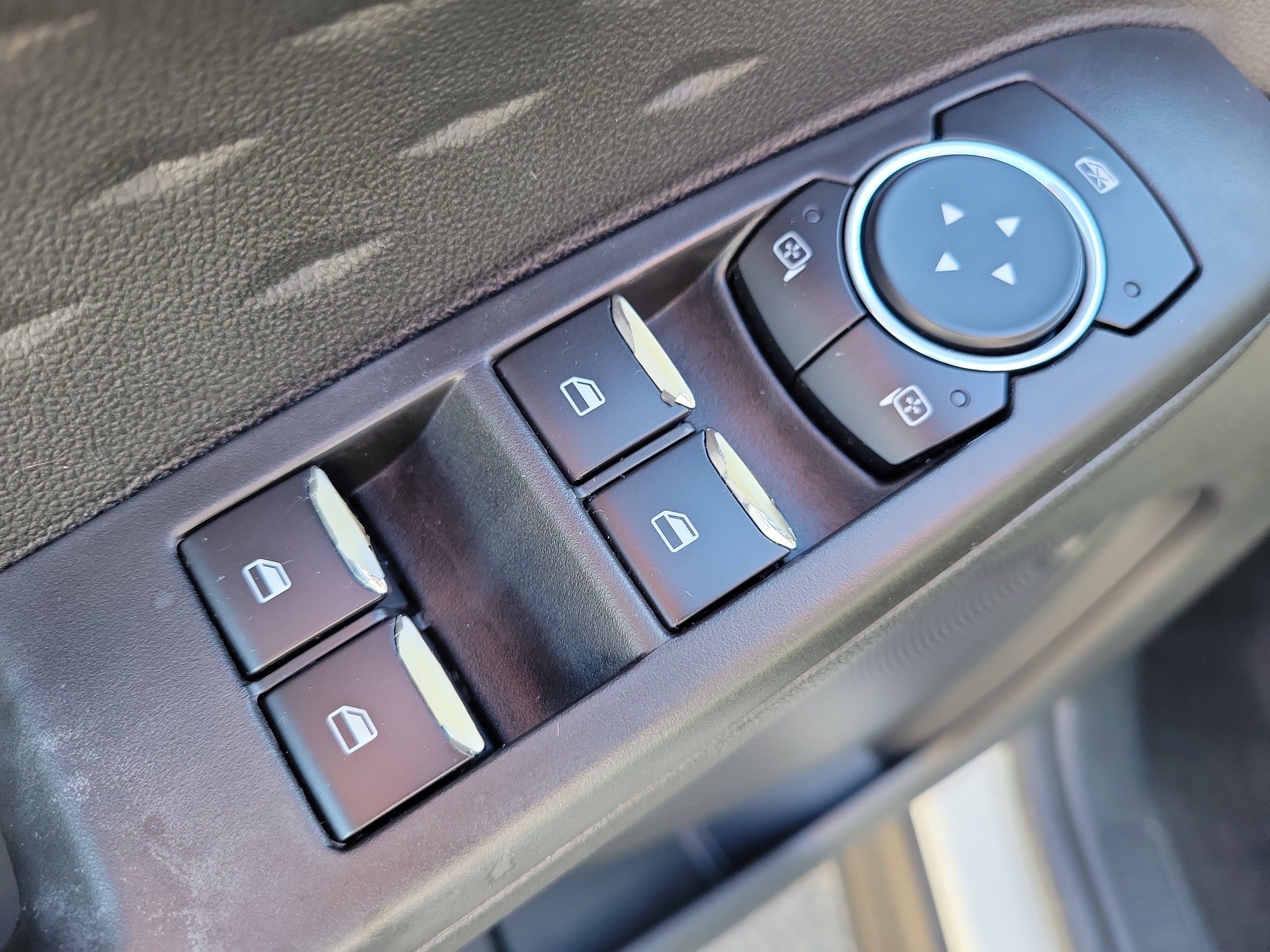 Used 2020 Ford Escape SE AWD/4WD image 19