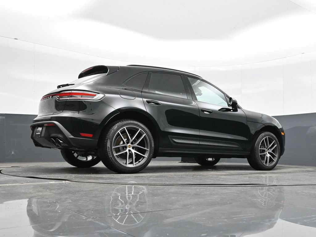 Certified 2026 Porsche Macan AWD/4WD image 38