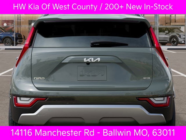 New 2025 Kia Niro SX Touring FWD image 13