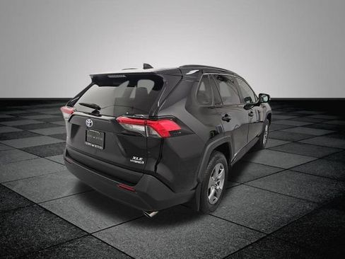 Used 2024 Toyota RAV4 XLE w/ Convenience Package AWD/4WD image 6