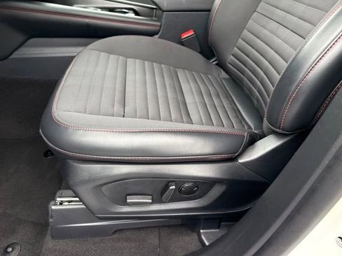 Used 2025 Ford Explorer ST-Line w/ ST-Line Street Pack image 11