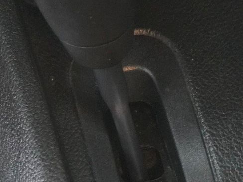 Used 2017 Jeep Wrangler Unlimited Sahara w/ Connectivity Group AWD/4WD image 17
