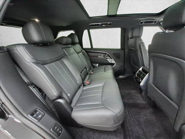 Certified 2025 Land Rover Range Rover Long Wheelbase SE AWD/4WD image 24