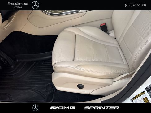 Used 2018 Mercedes-Benz GLC 300 image 13