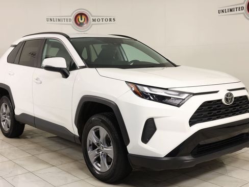 Used 2022 Toyota RAV4 XLE AWD/4WD image 34