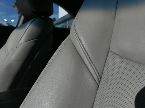 Used 2015 Cadillac ATS Luxury RWD image 14