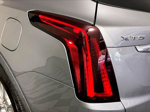 Used 2024 Cadillac XT5 Luxury FWD image 27