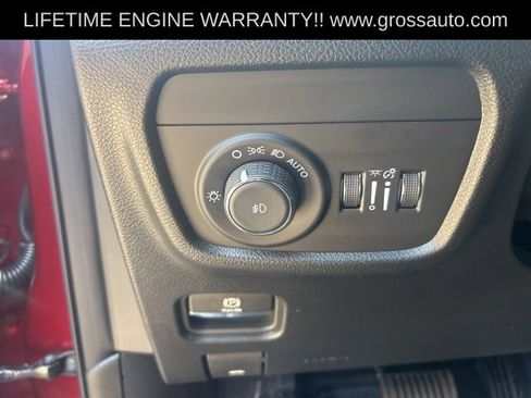 Used 2025 Jeep Grand Cherokee L Limited w/ Luxury Tech Group II AWD/4WD image 12