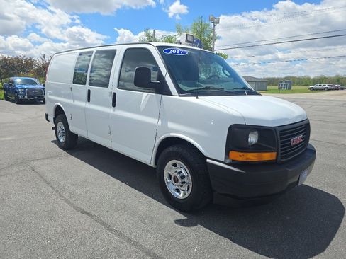 Used 2017 GMC Savana 2500 w/ All Terrain Package RWD image 4