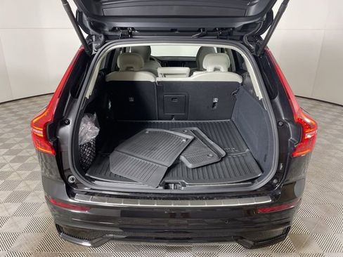 Used 2025 Volvo XC60 T8 Plus w/ Protection Package Premier AWD/4WD image 42