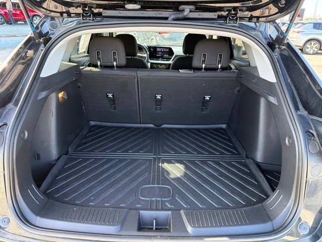 Used 2024 Chevrolet Trax LS w/ Driver Confidence Package FWD image 12