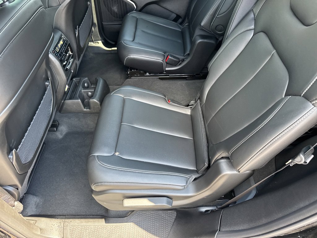 Used 2026 Jeep Grand Cherokee L Limited RWD image 25