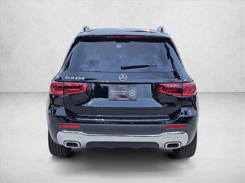 Used 2025 Mercedes-Benz GLB 250 image 7