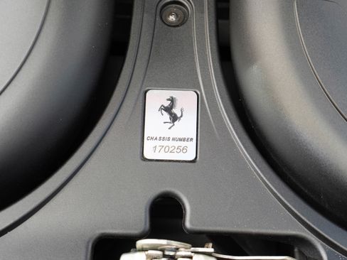 Used 2010 Ferrari California RWD image 35