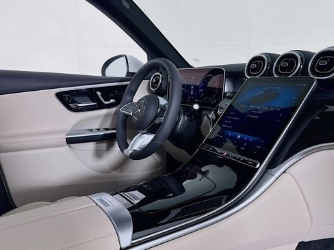 New 2026 Mercedes-Benz GLC 300 4MATIC image 15