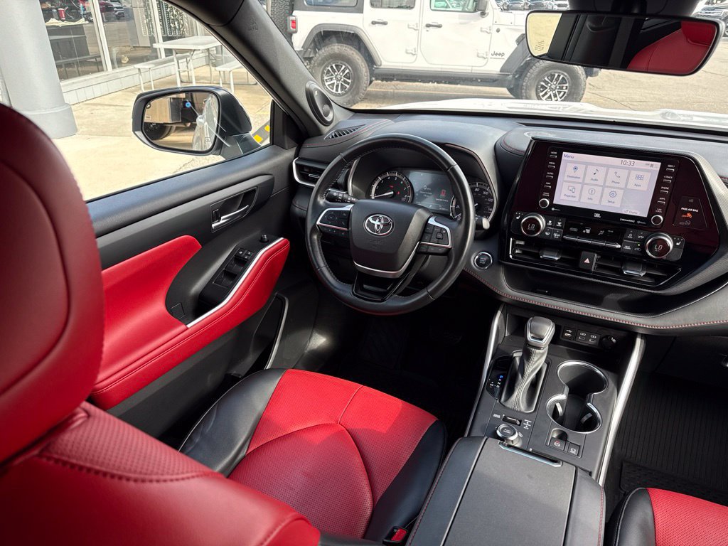 Used 2022 Toyota Highlander XSE AWD/4WD image 38