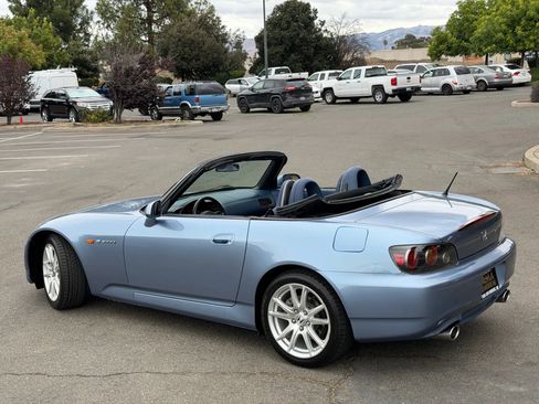 Used 2005 Honda S2000 image 4