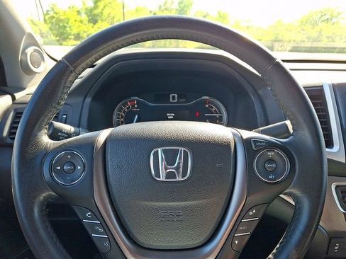 Used 2017 Honda Ridgeline RTL image 18