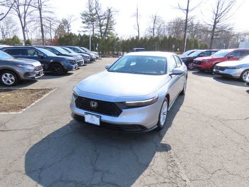 Certified 2025 Honda Accord LX image 1