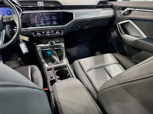 Certified 2022 Audi Q3 2.0T Premium Plus w/ Premium Plus Package AWD/4WD image 25