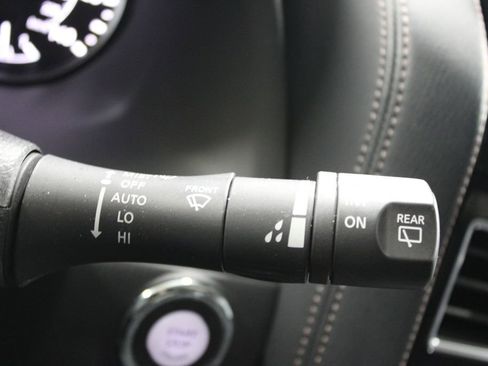 Used 2024 Nissan Armada Platinum w/ Captain's Chairs Package image 41