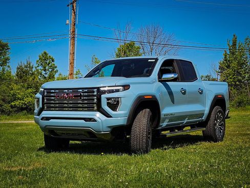 New 2026 GMC Canyon Denali AWD/4WD image 9
