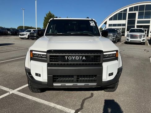 Used 2024 Toyota Land Cruiser image 2