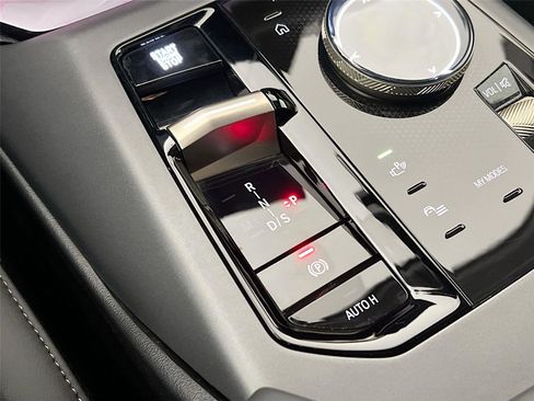 Certified 2025 BMW X3 xDrive30i w/ Convenience Package image 17