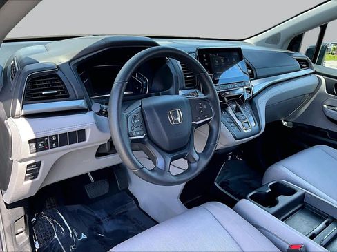 Used 2024 Honda Odyssey EX image 18