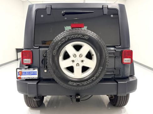 Used 2017 Jeep Wrangler Unlimited Sport w/ Quick Order Package 24S AWD/4WD image 7