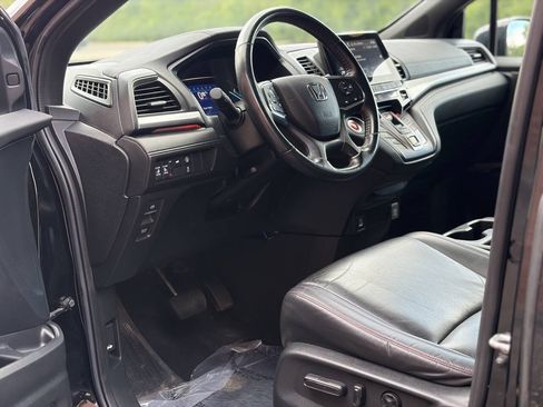 Used 2023 Honda Odyssey Sport image 9