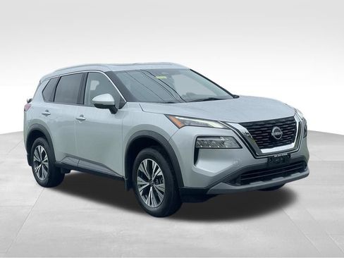Certified 2023 Nissan Rogue SV w/ SV Premium B Package AWD/4WD image 3