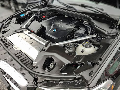 Used 2024 BMW X4 xDrive30i image 44