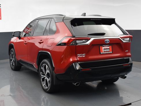 Used 2022 Toyota RAV4 XSE image 3