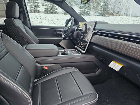 New 2024 GMC Sierra EV Denali image 10