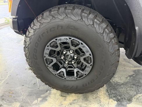 Used 2025 Ford F150 Raptor w/ Equipment Group 803A Raptor R AWD/4WD image 30