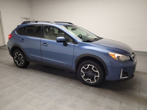 Used 2017 Subaru Crosstrek 2.0i Premium image 11
