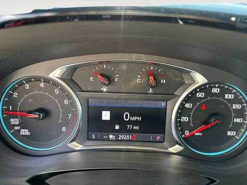 Used 2023 Chevrolet Traverse RS AWD/4WD image 19