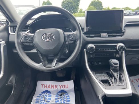 Used 2023 Toyota RAV4 LE AWD/4WD image 24