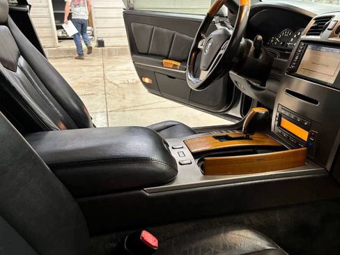 Used 2005 Cadillac XLR RWD image 25