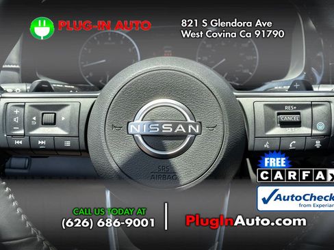 Used 2025 Nissan Pathfinder SV FWD image 20