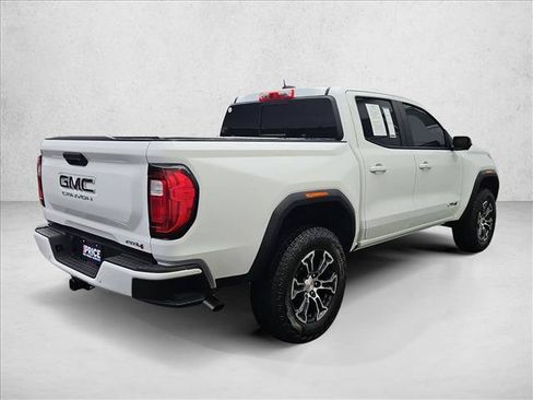 Used 2025 GMC Canyon AT4 w/ Technology Plus Package AWD/4WD image 5