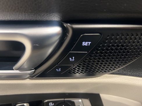 Used 2021 Kia Telluride SX w/ SX Prestige Package image 49