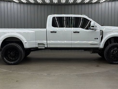 Used 2026 Ford F450 Platinum w/ Platinum Plus Package image 6