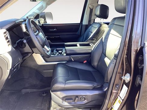 Used 2024 Toyota Tundra Limited image 9