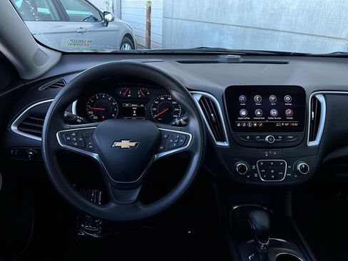 Used 2023 Chevrolet Malibu LT image 14