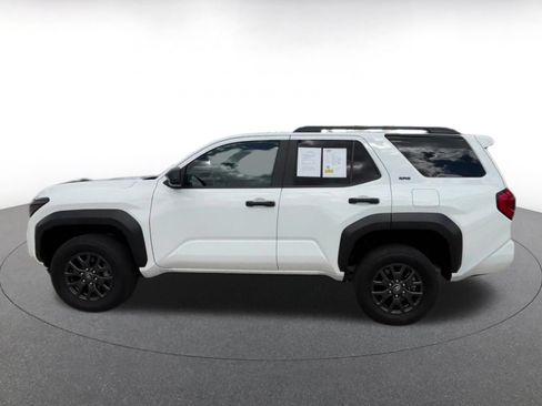 Used 2025 Toyota 4Runner SR5 RWD image 9